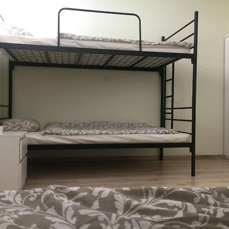 Hostel Opolska 11-19 ヴロツワフ エクステリア 写真