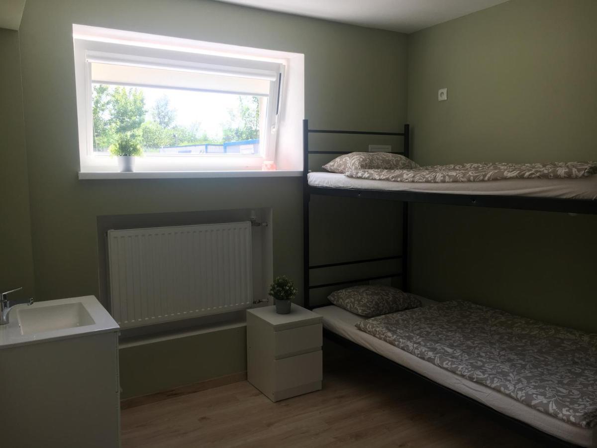 Hostel Opolska 11-19 ヴロツワフ エクステリア 写真